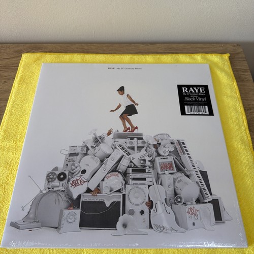 Raye 21st century - -, blues